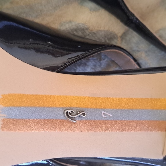 NWB Sam Edelman Luxurious kitten heel strappy shoes 7 medium - Picture 7 of 8